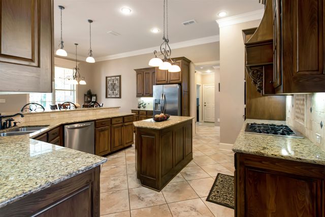 6518 Rochester Way, Tyler, TX 75703