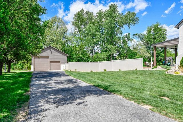 6700 Vann Road, Newburgh, IN 47630