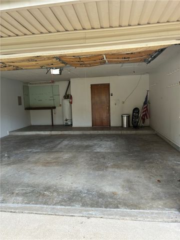 3201 Westmoreland Avenue, Springdale, AR 72762