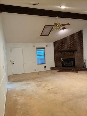 3201 Westmoreland Avenue, Springdale, AR 72762