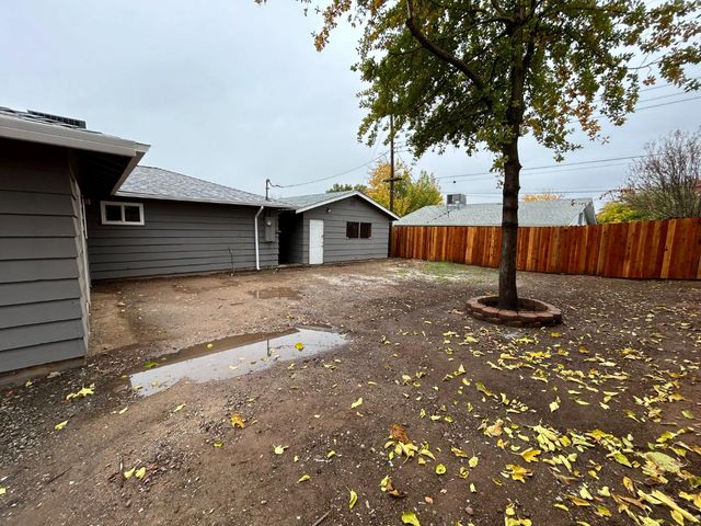 6101 Coyle Ave, Carmichael, CA 95608
