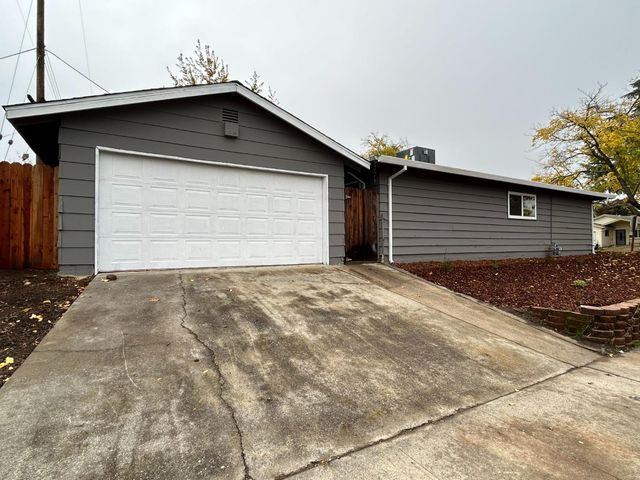 6101 Coyle Ave, Carmichael, CA 95608