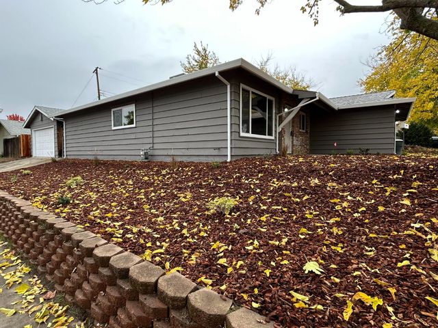 6101 Coyle Ave, Carmichael, CA 95608