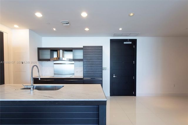 200 BISCAYNE BLVD WY 4512, Miami, FL 33131