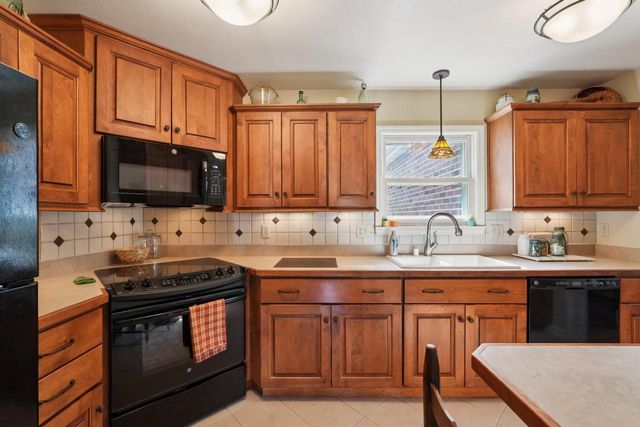 1601 E Menlo BOULEVARD, Shorewood, WI 53211