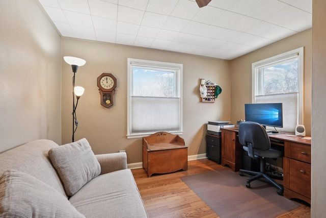 1601 E Menlo BOULEVARD, Shorewood, WI 53211