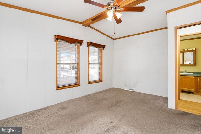 405 MAPLEHURST CT, Manchester Township, NJ 08759