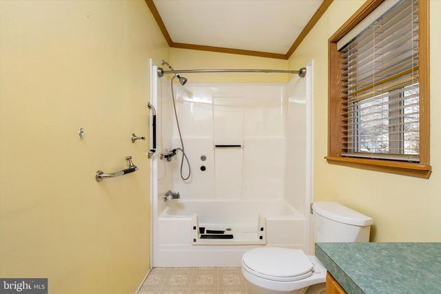405 MAPLEHURST CT, Manchester Township, NJ 08759