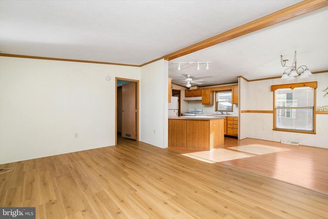 405 MAPLEHURST CT, Manchester Township, NJ 08759