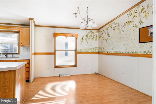 405 MAPLEHURST CT, Manchester Township, NJ 08759