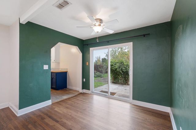 1904 Iris Ave, Sacramento, CA 95815