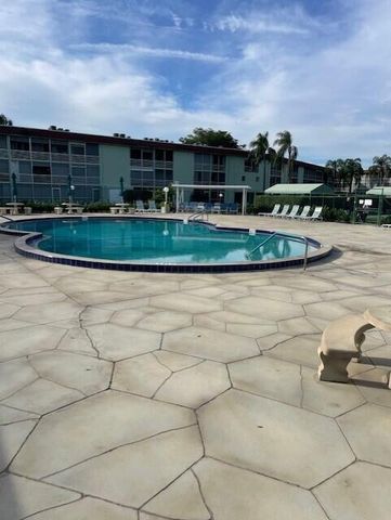 3100 Springdale Boulevard 212, Palm Springs, FL 33461