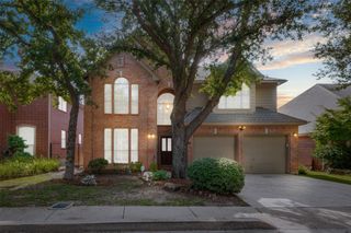 2623 Garden Ridge Lane, Arlington, TX 76006