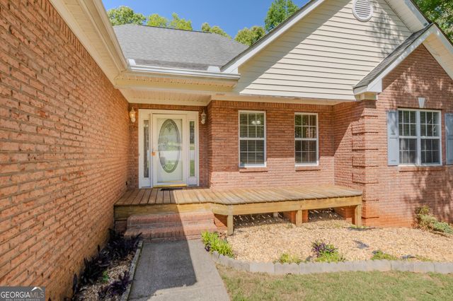 160 Vinnys Way Alley, Covington, GA 30014