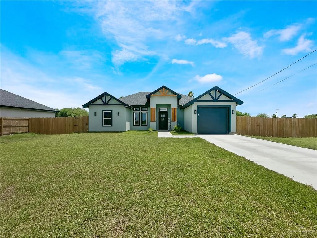 32797 Jorge Street, Los Fresnos, TX 78566