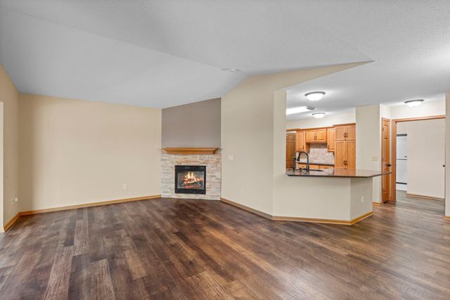 2003 10th Avenue W, Shakopee, MN 55379