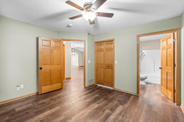 2003 10th Avenue W, Shakopee, MN 55379