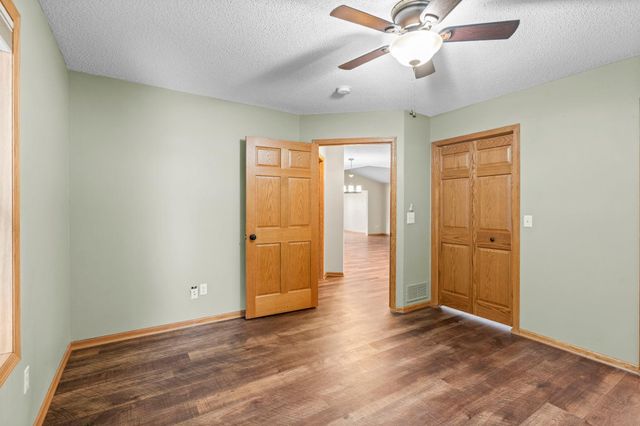 2003 10th Avenue W, Shakopee, MN 55379