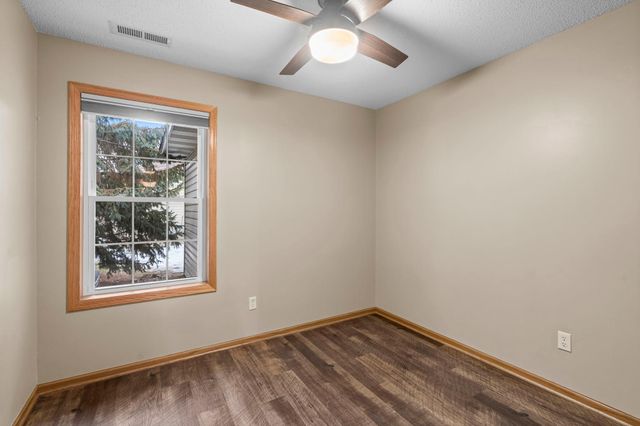 2003 10th Avenue W, Shakopee, MN 55379