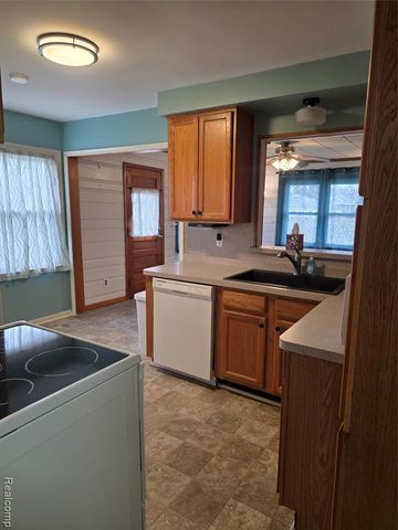 1467 23rd Street, Wyandotte, MI 48192