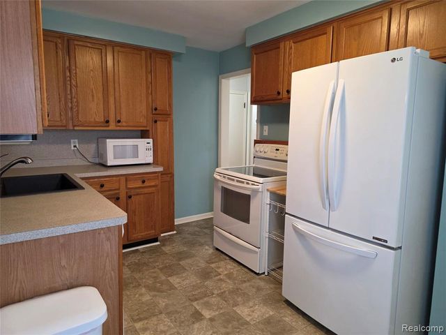 1467 23rd Street, Wyandotte, MI 48192