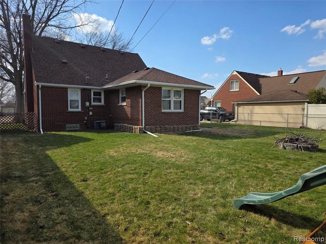 1467 23rd Street, Wyandotte, MI 48192