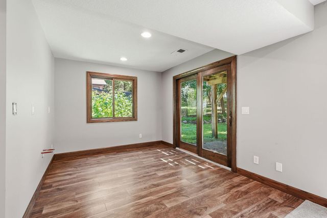 10515 Old County Road 15, Plymouth, MN 55441