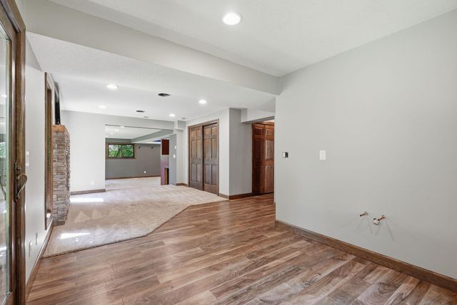 10515 Old County Road 15, Plymouth, MN 55441