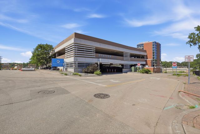 10515 Old County Road 15, Plymouth, MN 55441