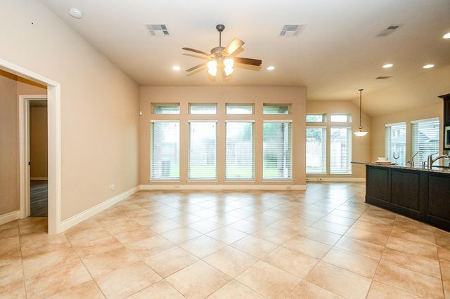 2911 Village Brook Lane, Pearland, TX 77584