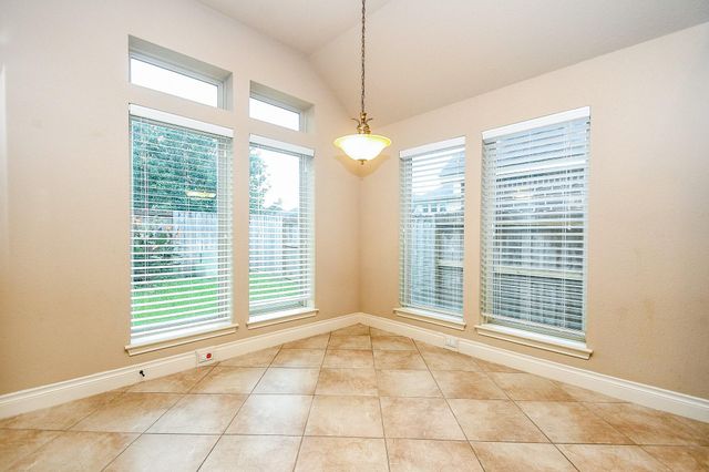 2911 Village Brook Lane, Pearland, TX 77584