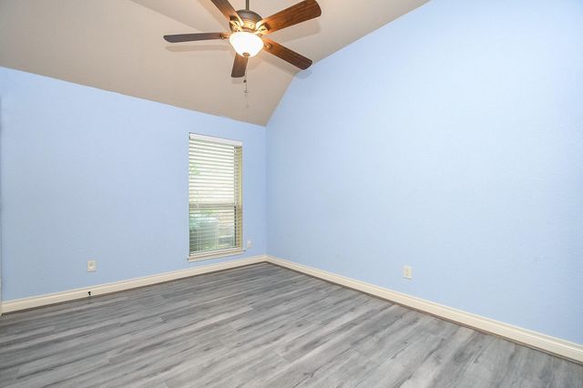 2911 Village Brook Lane, Pearland, TX 77584