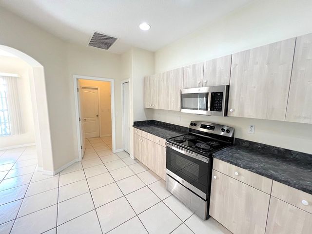 16 ZORLOU COURT, Palm Coast, FL 32164