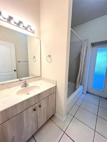 16 ZORLOU COURT, Palm Coast, FL 32164