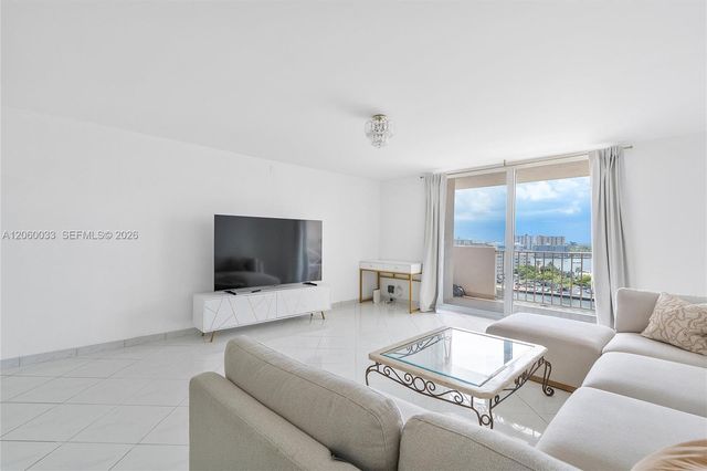 1865 S Ocean Drive 11J, Hallandale Beach, FL 33009