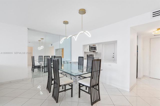 1865 S Ocean Drive 11J, Hallandale Beach, FL 33009