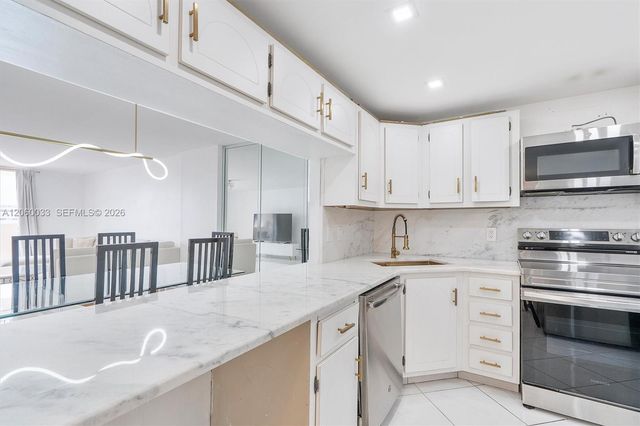 1865 S Ocean Drive 11J, Hallandale Beach, FL 33009