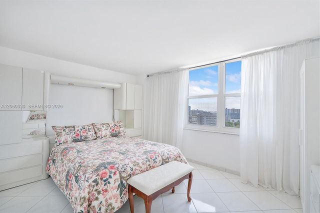 1865 S Ocean Drive 11J, Hallandale Beach, FL 33009
