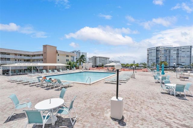 1865 S Ocean Drive 11J, Hallandale Beach, FL 33009