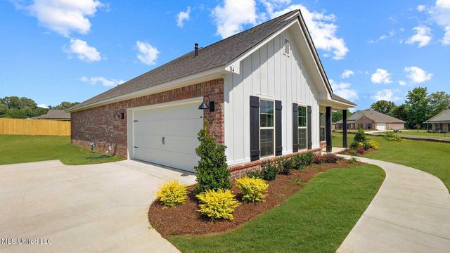 108 Horseshoe Boulevard, Clinton, MS 39056