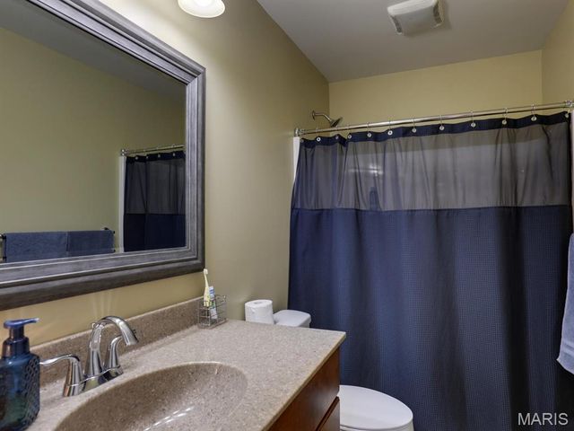 3721 Hawk Point, Palmyra, MO 63461