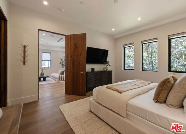 4299 Elmer Avenue, North Hollywood (los Angeles), CA 91602