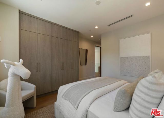 4299 Elmer Avenue, North Hollywood (los Angeles), CA 91602