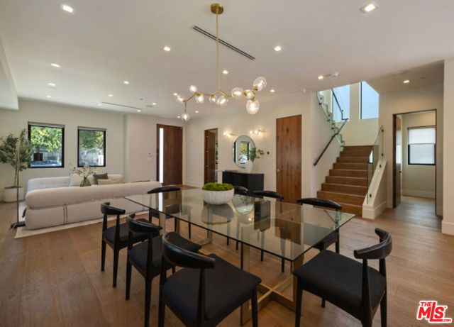 4299 Elmer Avenue, North Hollywood (los Angeles), CA 91602