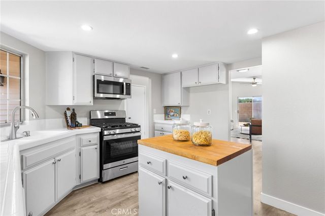 4104 Devonport Court, Hemet, CA 92545