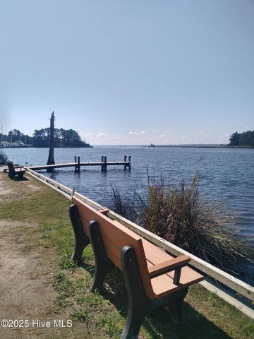 716 Helm Drive, New Bern, NC 28560