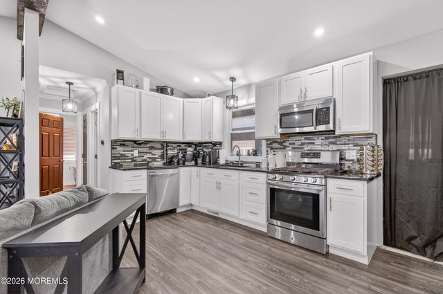 655 Ellicott Avenue, Toms River, NJ 08753