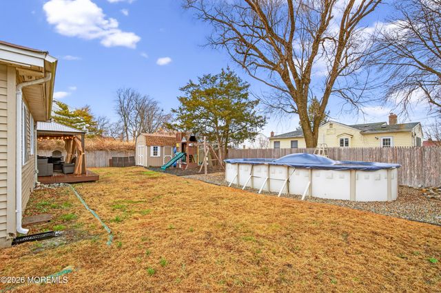 655 Ellicott Avenue, Toms River, NJ 08753