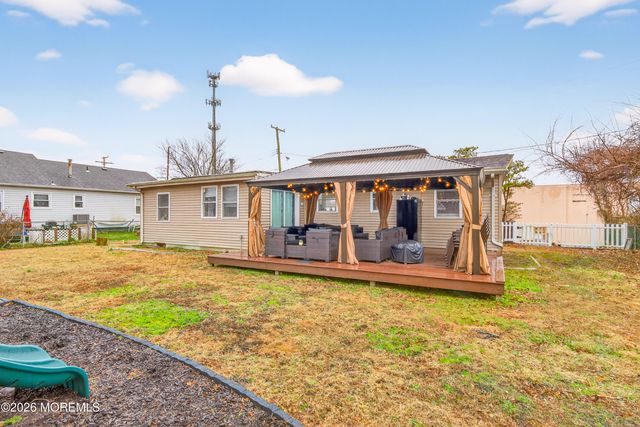 655 Ellicott Avenue, Toms River, NJ 08753