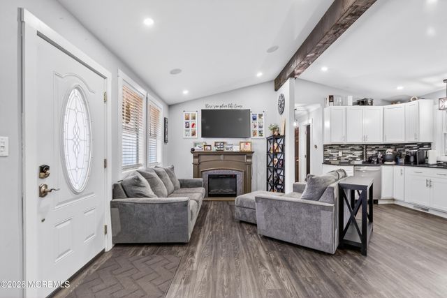 655 Ellicott Avenue, Toms River, NJ 08753